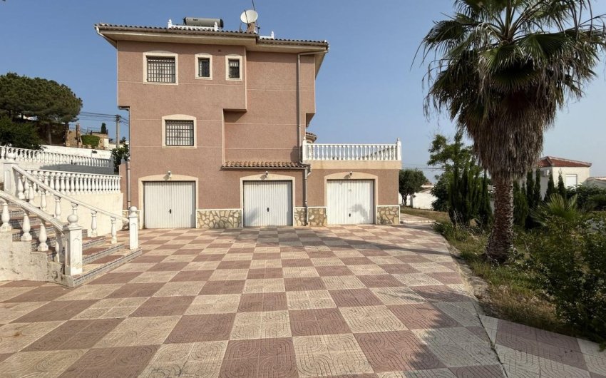 Herverkoop - Villa -
Ciudad Quesada - Costa Blanca