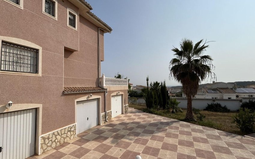 Herverkoop - Villa -
Ciudad Quesada - Costa Blanca
