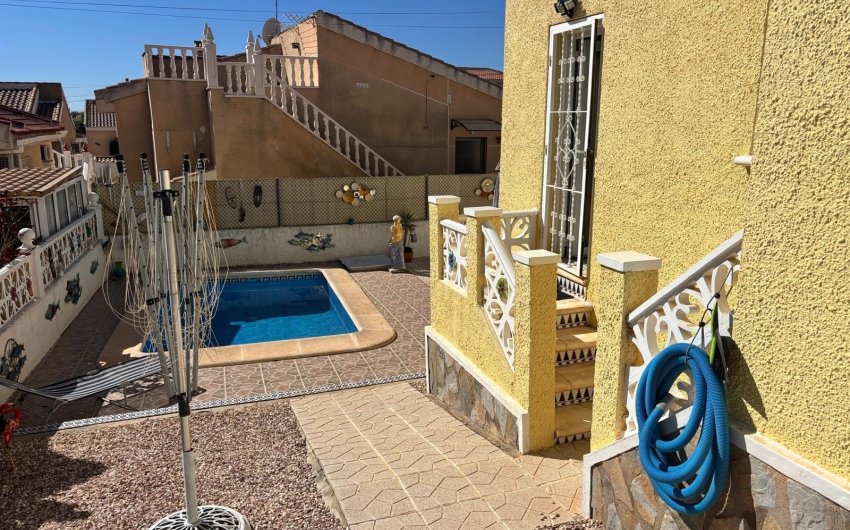 Herverkoop - Villa -
Ciudad Quesada - Costa Blanca