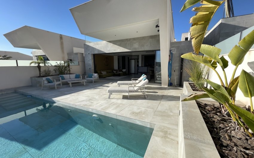 Herverkoop - Villa -
Ciudad Quesada - Costa Blanca