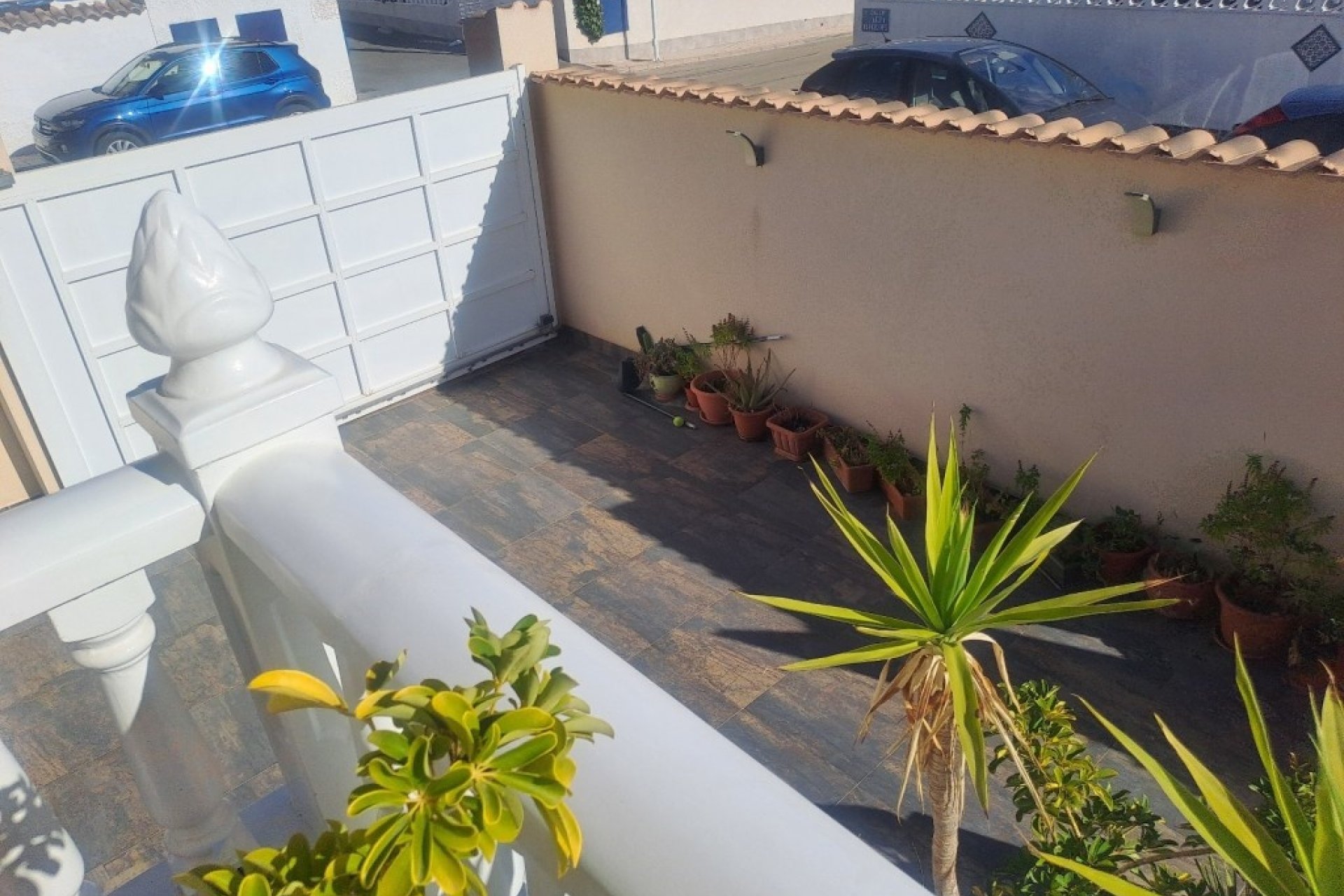 Herverkoop - Villa -
Ciudad Quesada - Costa Blanca