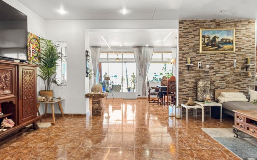 Herverkoop - Villa -
Ciudad Quesada - Costa Blanca