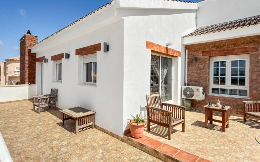 Herverkoop - Villa -
Ciudad Quesada - Costa Blanca