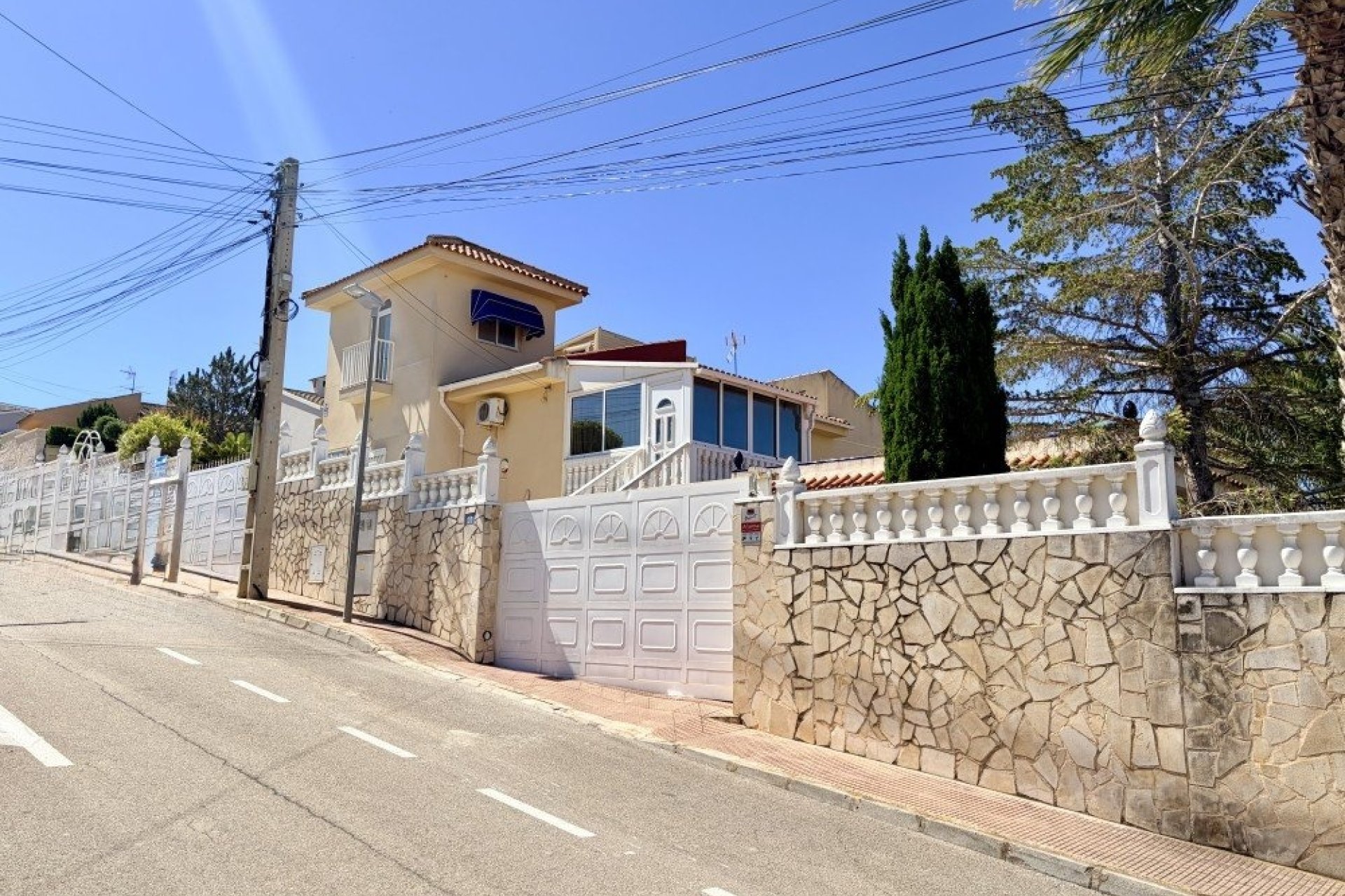 Herverkoop - Villa -
Ciudad Quesada - Costa Blanca