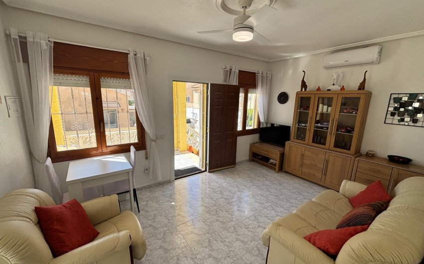 Herverkoop - Villa -
Ciudad Quesada - Costa Blanca