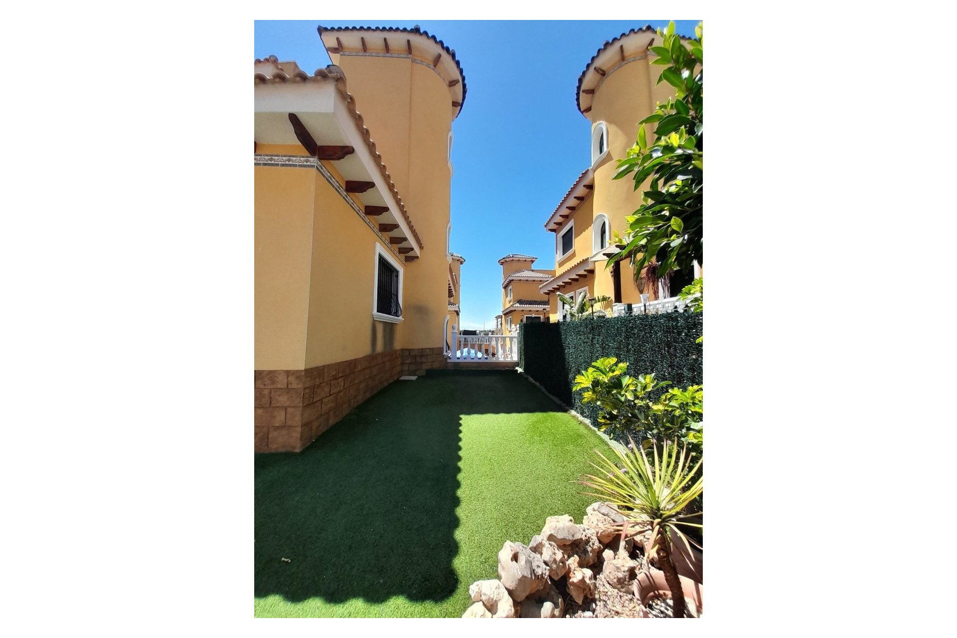 Herverkoop - Villa -
Ciudad Quesada - Costa Blanca