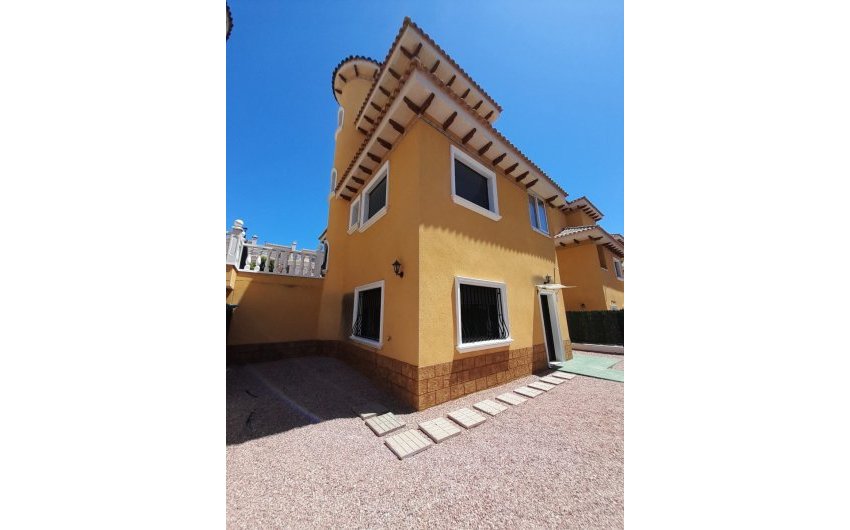 Herverkoop - Villa -
Ciudad Quesada - Costa Blanca