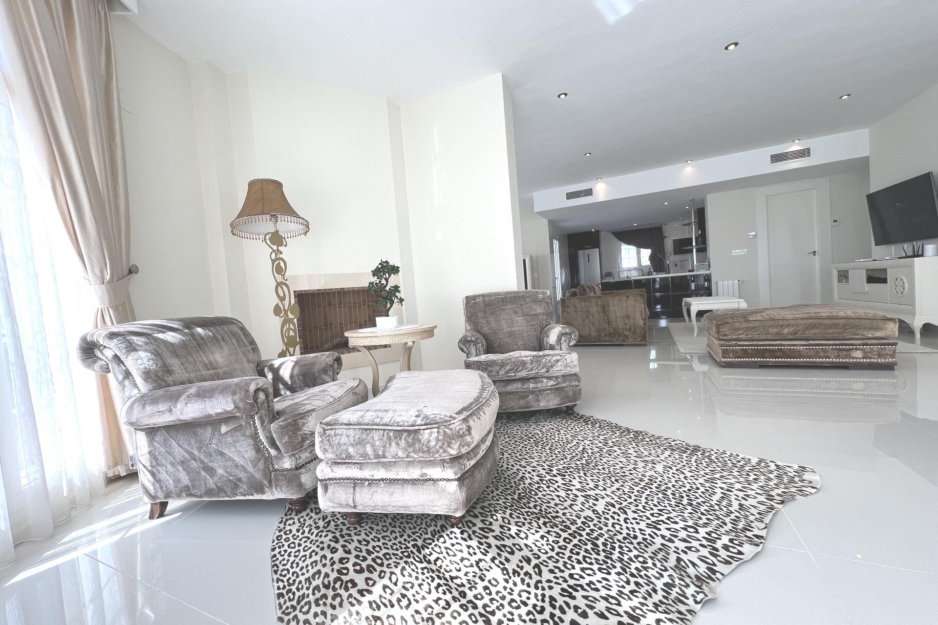 Herverkoop - Villa -
Ciudad Quesada - Costa Blanca