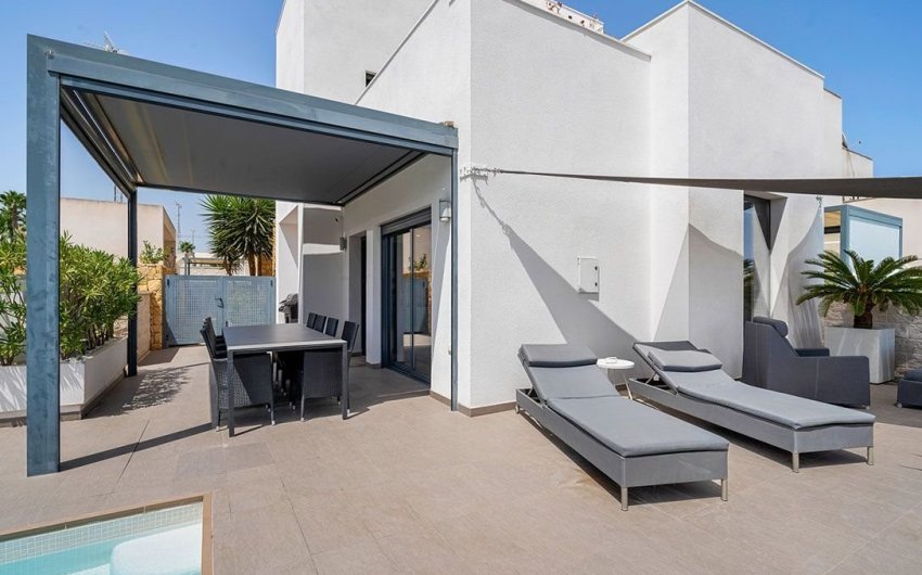 Herverkoop - Villa -
Ciudad Quesada - Costa Blanca