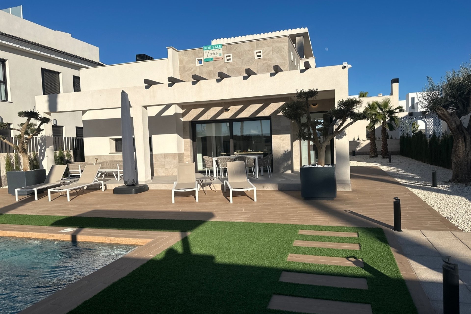 Herverkoop - Villa -
Ciudad Quesada - Doña Pepa
