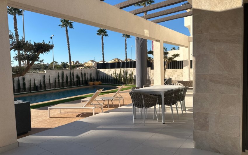 Herverkoop - Villa -
Ciudad Quesada - Doña Pepa
