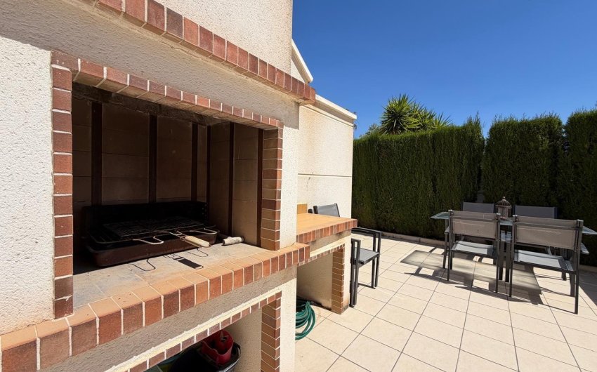 Herverkoop - Villa -
Ciudad Quesada - Dona Pepa