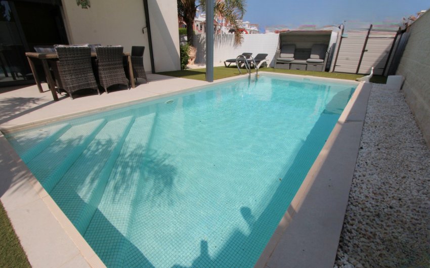 Herverkoop - Villa -
Ciudad Quesada - Doña Pepa