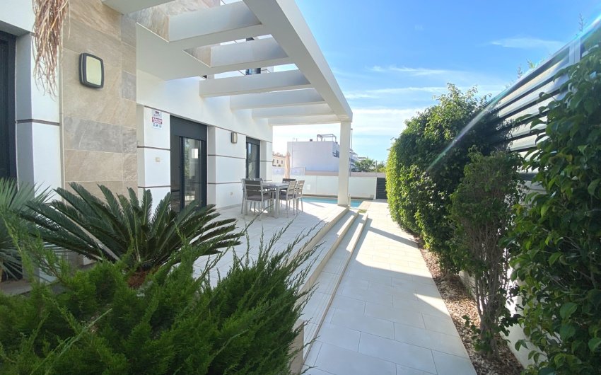 Herverkoop - Villa -
Ciudad Quesada - Doña Pepa