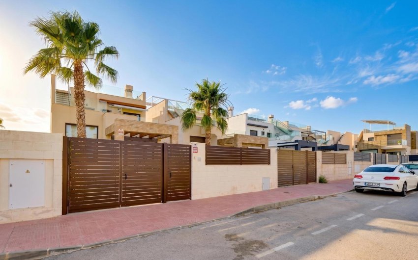 Herverkoop - Villa -
Ciudad Quesada - Pueblo Bravo