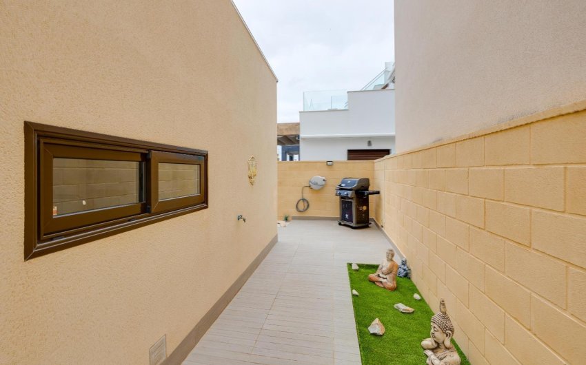 Herverkoop - Villa -
Ciudad Quesada - Pueblo Bravo