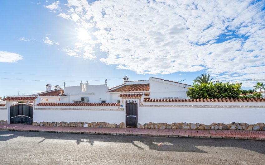 Herverkoop - Villa -
Ciudad Quesada - Rojales