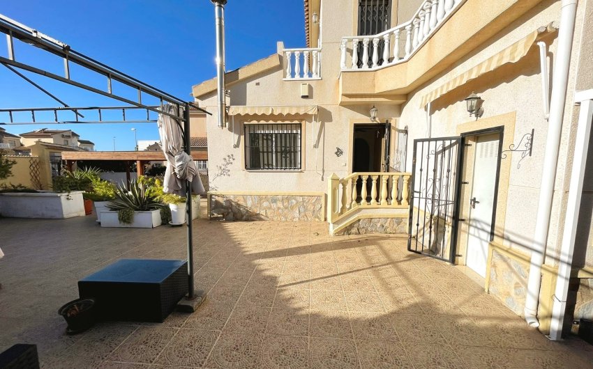 Herverkoop - Villa -
Ciudad Quesada - Rojales