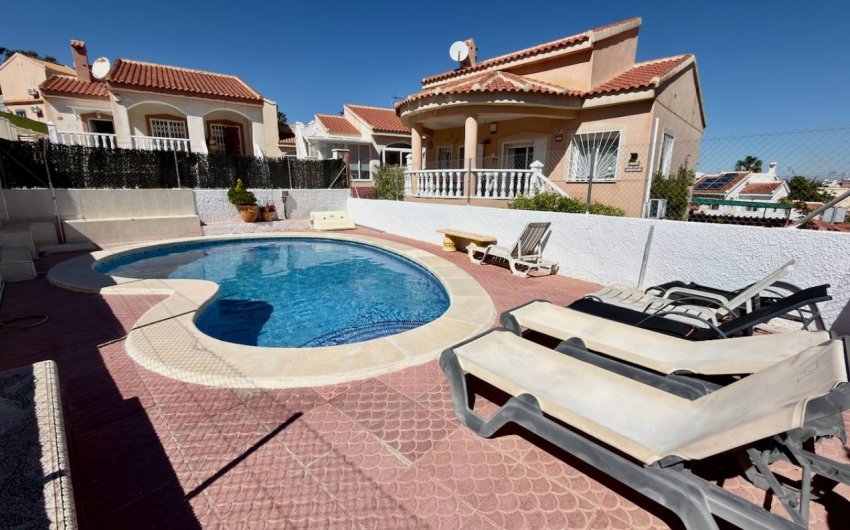 Herverkoop - Villa -
Ciudad Quesada - Rojales