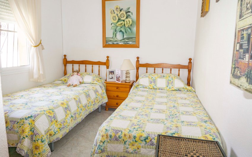 Herverkoop - Villa -
Ciudad Quesada - town