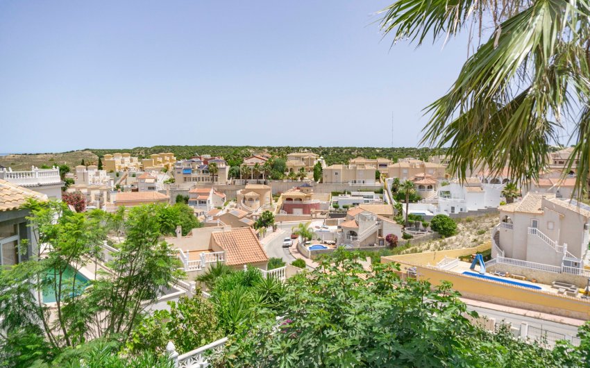 Herverkoop - Villa -
Ciudad Quesada - town