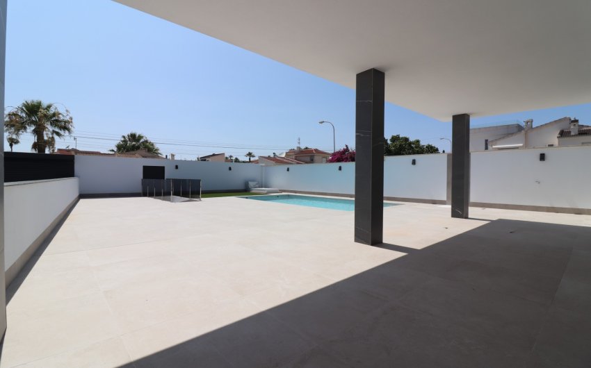 Herverkoop - Villa -
Ciudad Quesada