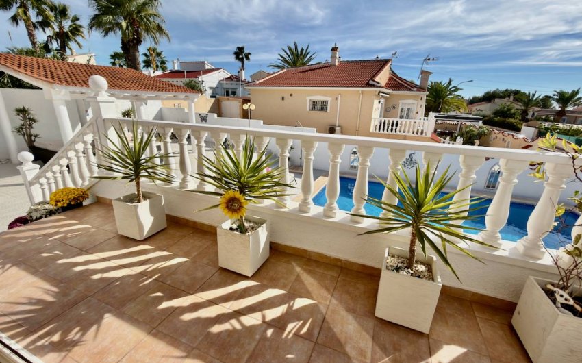 Herverkoop - Villa -
Ciudad Quesada