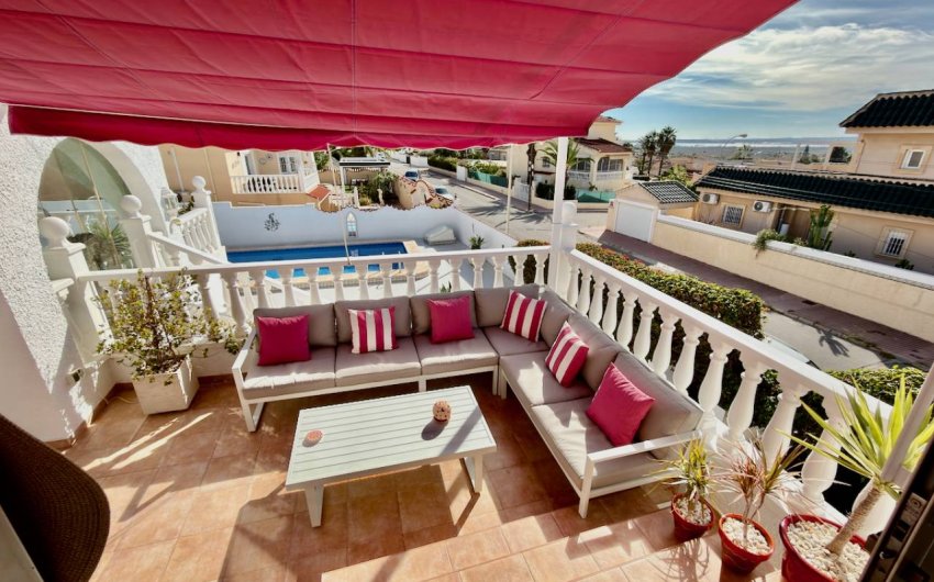 Herverkoop - Villa -
Ciudad Quesada