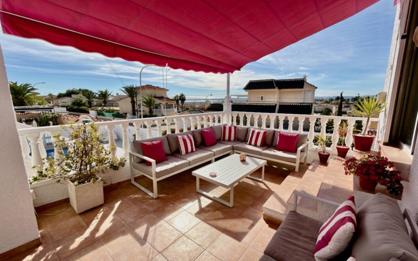 Herverkoop - Villa -
Ciudad Quesada