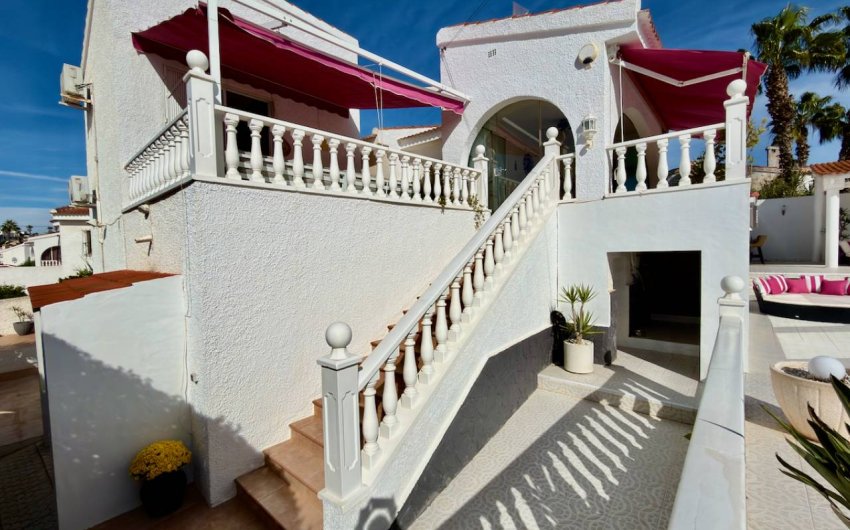 Herverkoop - Villa -
Ciudad Quesada