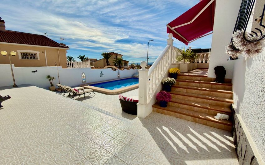 Herverkoop - Villa -
Ciudad Quesada