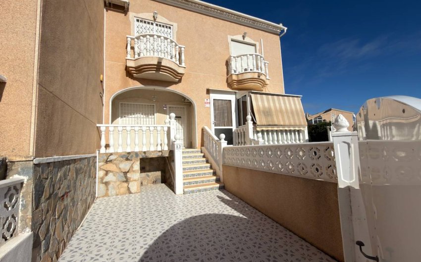 Herverkoop - Villa -
Ciudad Quesada