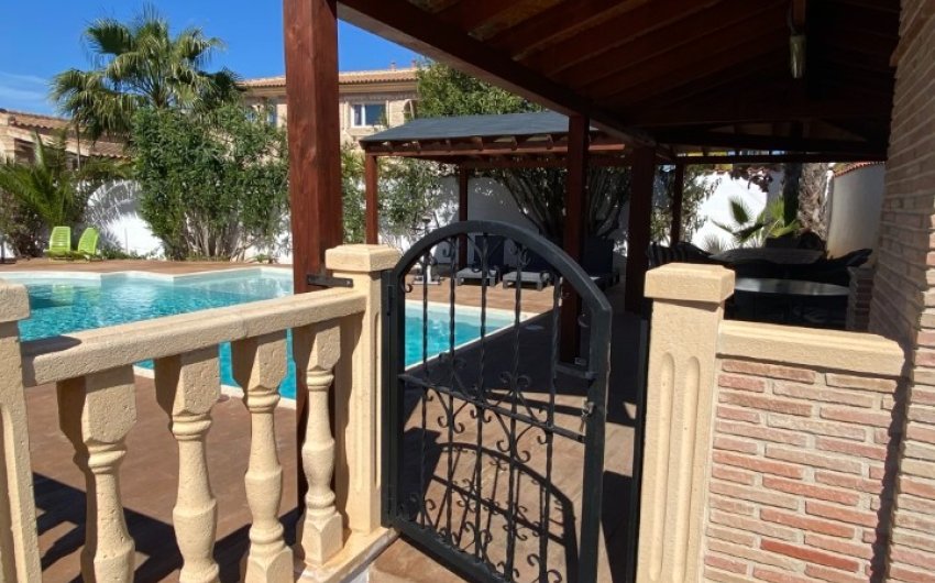 Herverkoop - Villa -
Ciudad Quesada