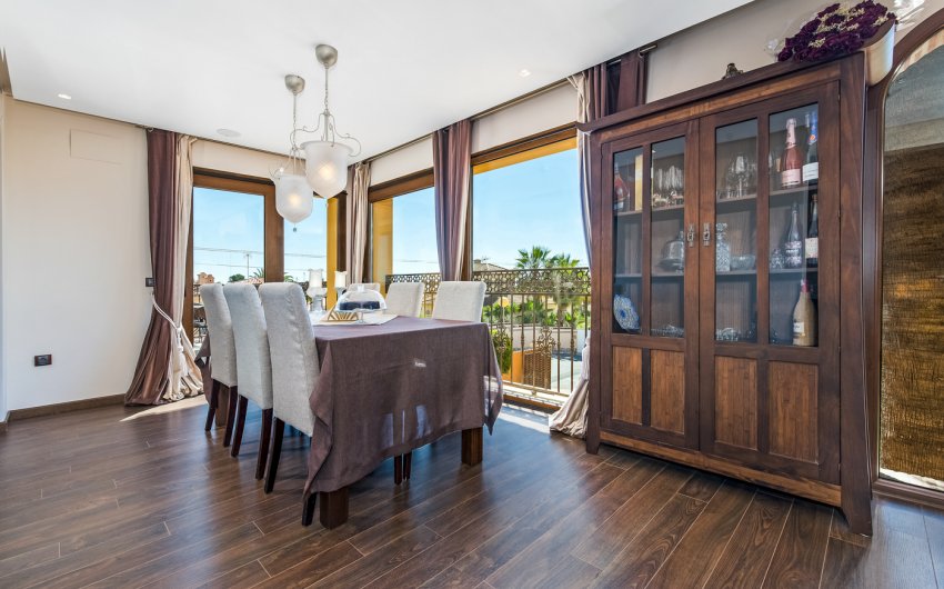 Herverkoop - Villa -
Ciudad Quesada