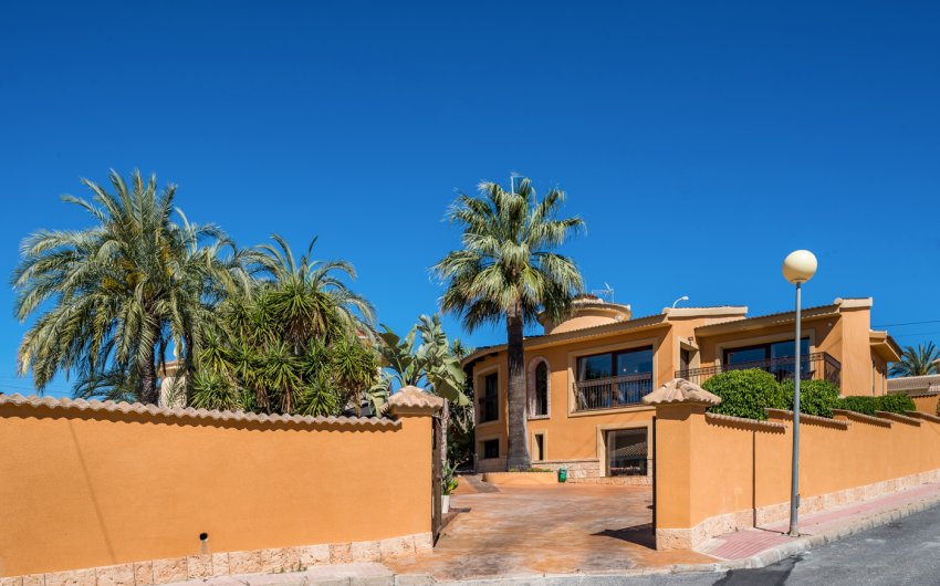 Herverkoop - Villa -
Ciudad Quesada