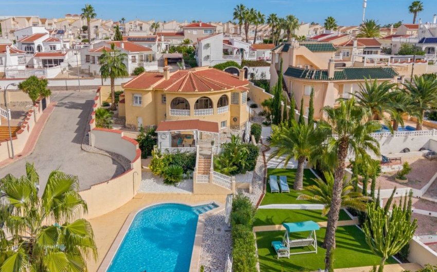 Herverkoop - Villa -
Ciudad Quesada