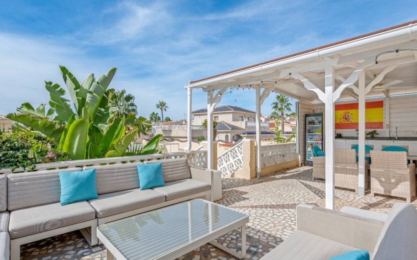 Herverkoop - Villa -
Ciudad Quesada