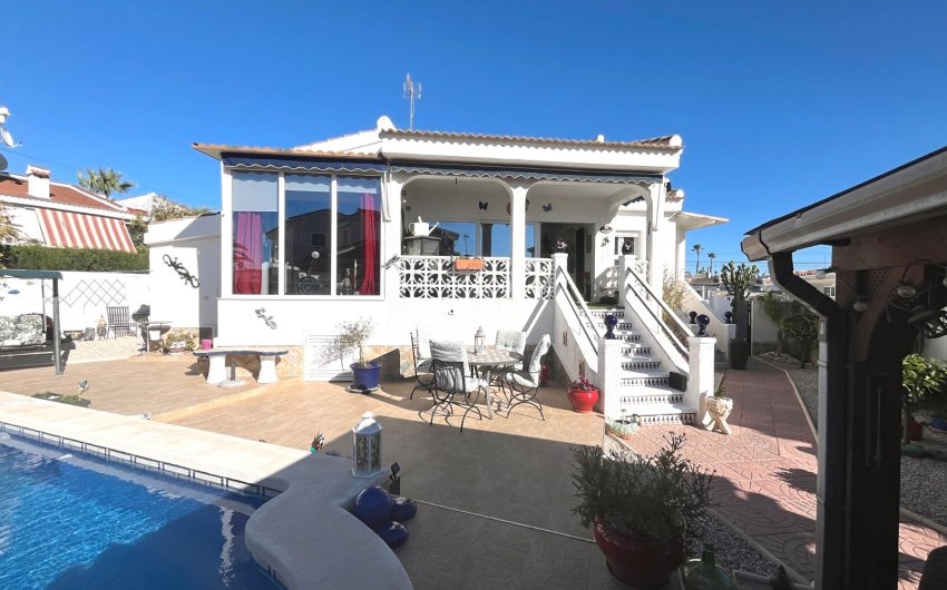 Herverkoop - Villa -
Ciudad Quesada