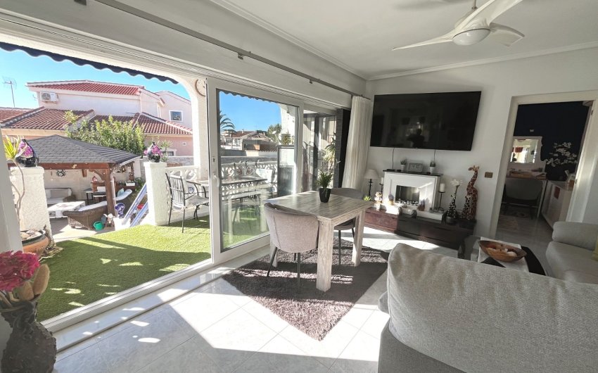 Herverkoop - Villa -
Ciudad Quesada