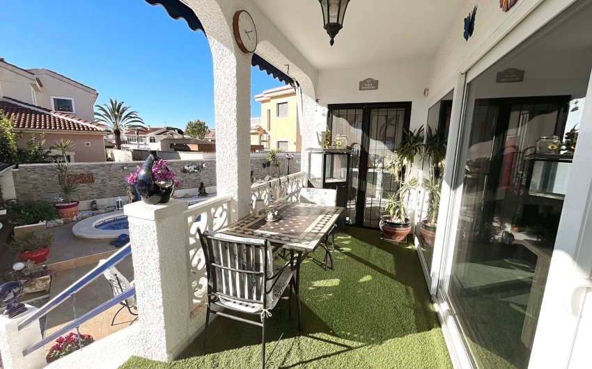 Herverkoop - Villa -
Ciudad Quesada