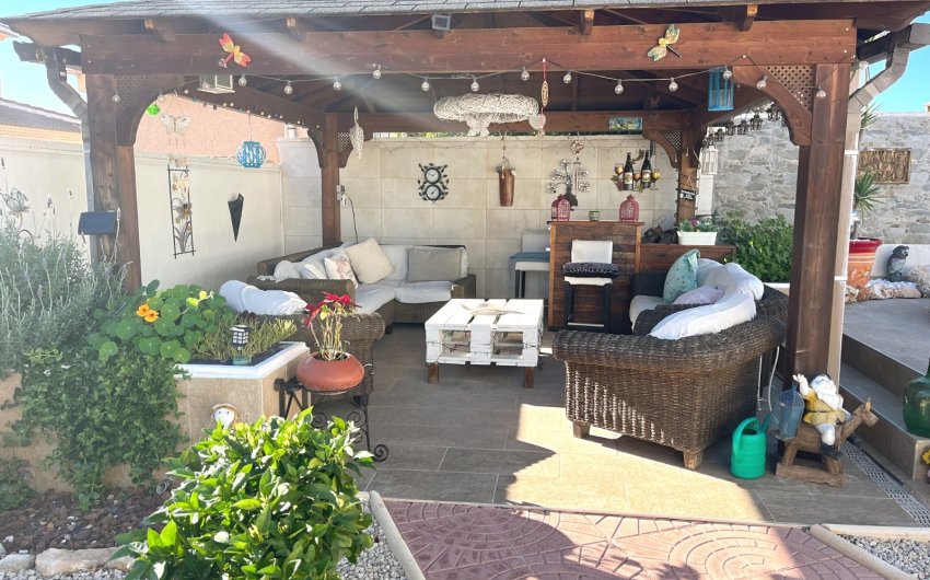 Herverkoop - Villa -
Ciudad Quesada