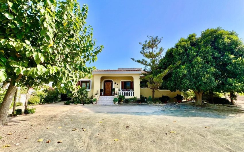 Herverkoop - Villa -
Daya Vieja - Costa Blanca Sur