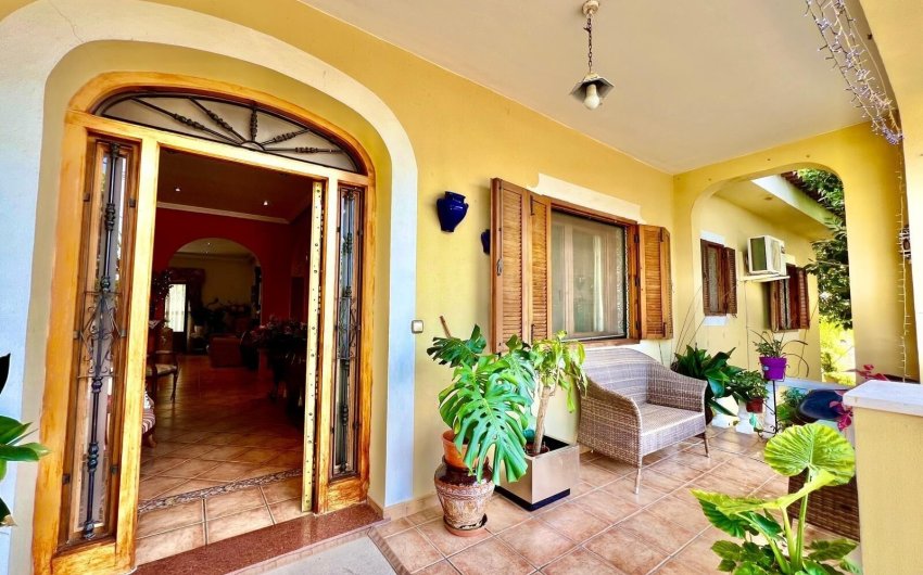 Herverkoop - Villa -
Daya Vieja - Costa Blanca Sur