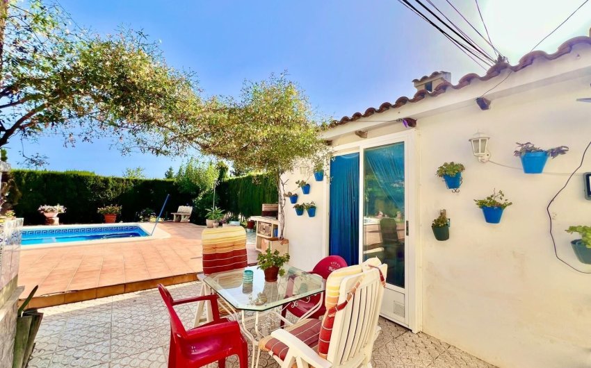 Herverkoop - Villa -
Daya Vieja - Costa Blanca Sur