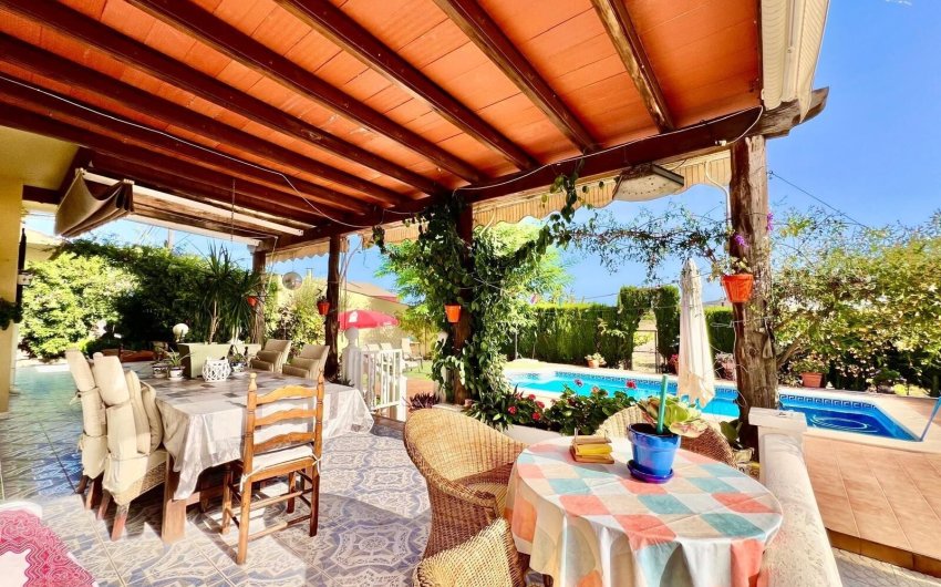 Herverkoop - Villa -
Daya Vieja - Costa Blanca Sur