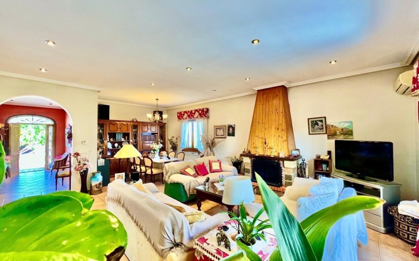 Herverkoop - Villa -
Daya Vieja - Costa Blanca Sur