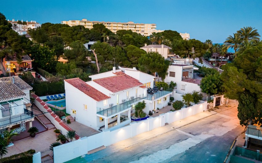 Herverkoop - Villa -
Dehesa de Campoamor - Costa Blanca