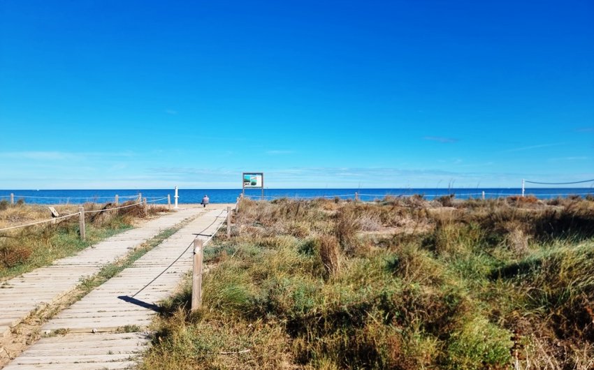 Herverkoop - Villa -
Denia