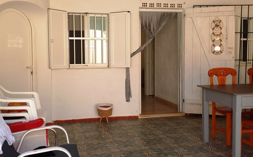 Herverkoop - Villa -
Denia