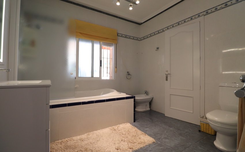 Herverkoop - Villa (detached) -
Algorfa - Lomas de La Juliana